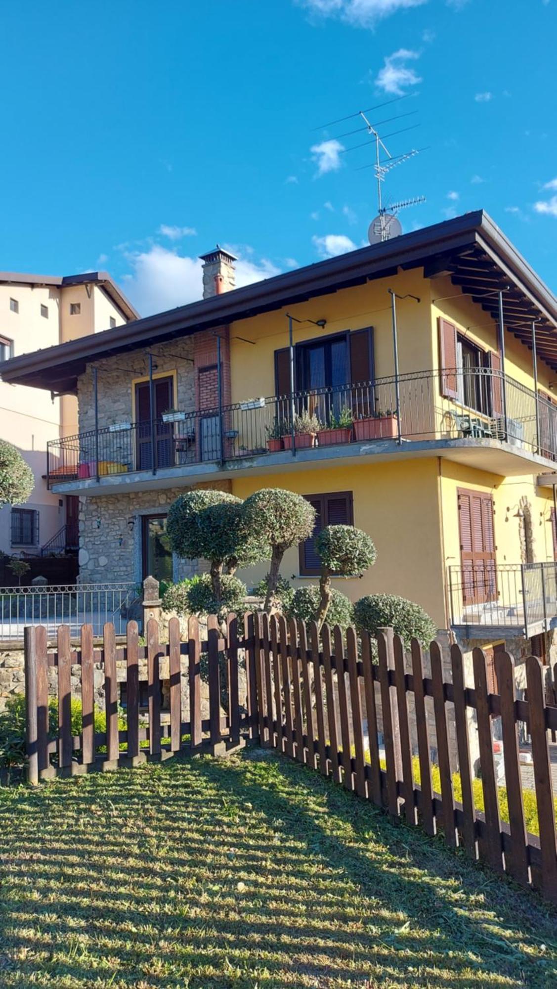 Al Vecchio Lavatoio Hotel Colle Brianza Luaran gambar